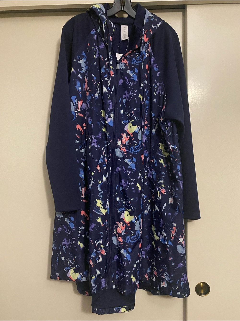 Lane Bryant Livi Activewear Navy Abstract Print Hooded Jacket